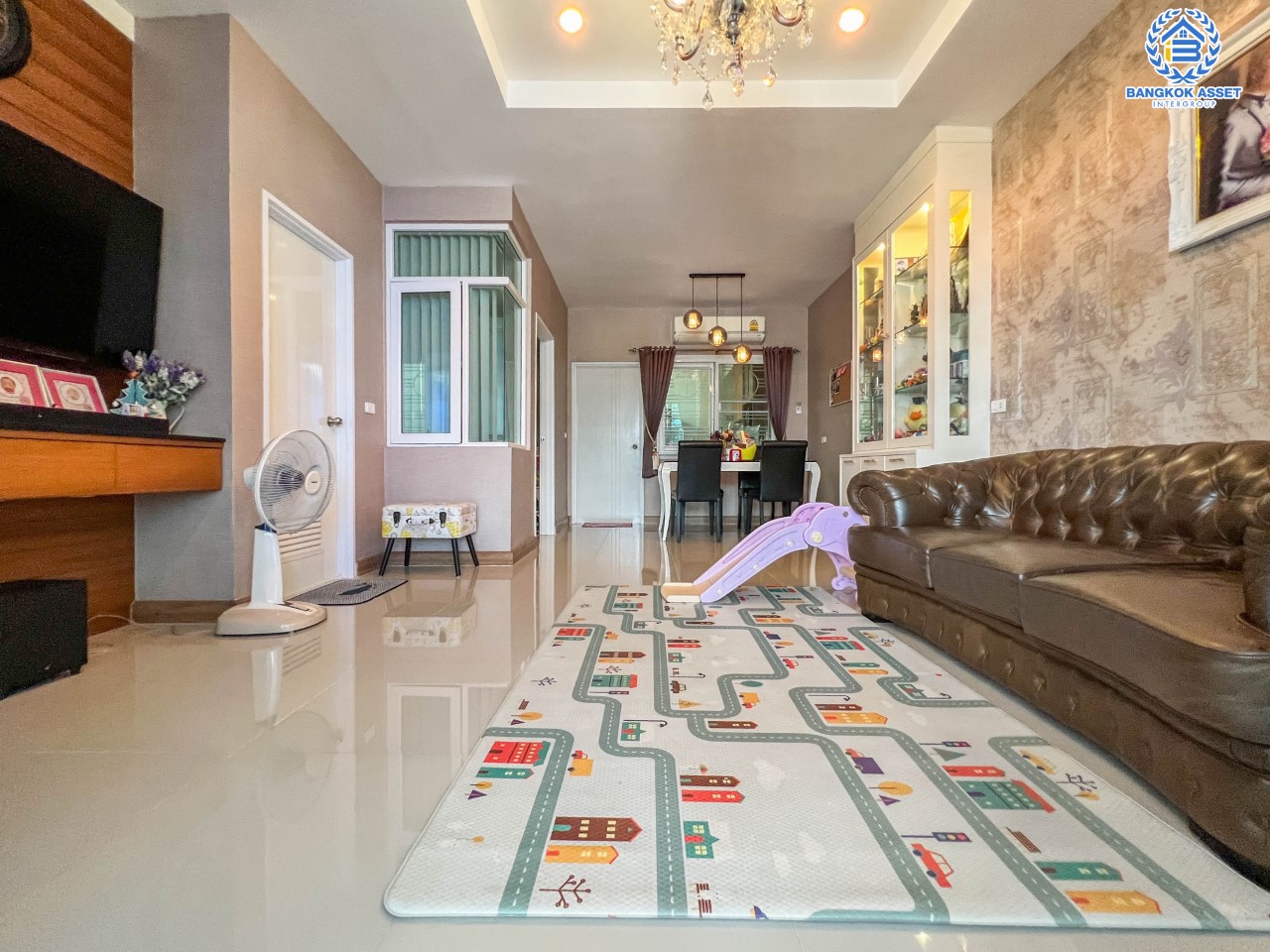 *****ทาวน์โฮมมือสองนนทบุรี ม.โกลเด้นทาวน์ ปิ่นเกล้า-จรัญฯ เนื้อที่ 22.6 ตร.ว. ฟังก์ชัน 5 นอน 4 น้ำ หน้ากว้าง 5 เมตร กว้างขวางอยู่สบาย บนทำเลชื่อมต่อหลายเส้นทาง ใกล้รถไฟฟ้าสายสีแดงอ่อน "สถานีบางบำหรุ" และ รถไฟฟ้าสายสีน้ำเงิน "สถานีบางอ้อ"